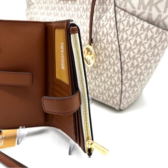 Michael Kors Large Jet Set Travel Chain Shoulder Bag & Double Zip Wallet Vanilla - Picture 14 of 15